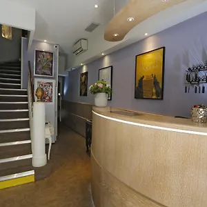 https://hotel-alize-cannes.fr-provencehotel.com